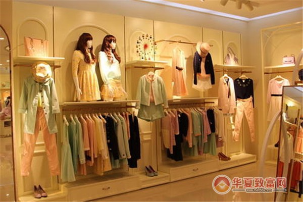 朵以女装加盟